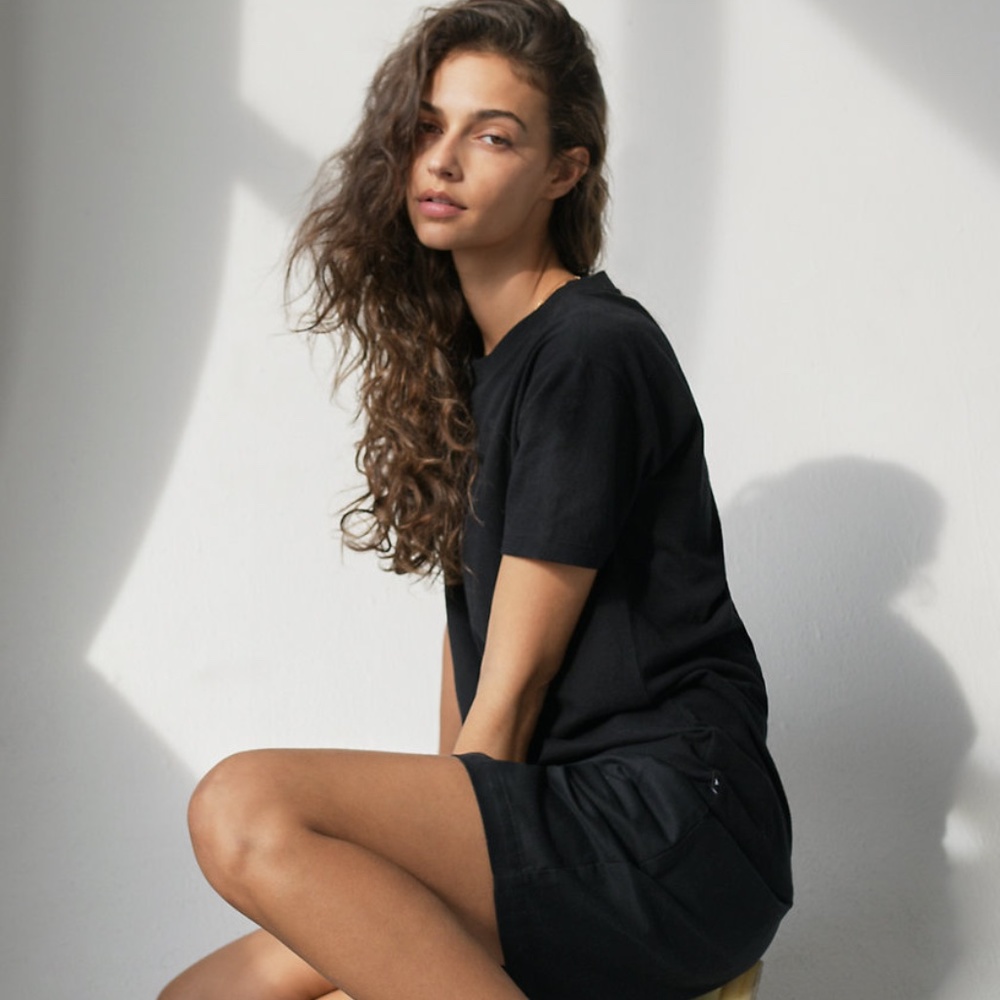 Aritzia Wilfred Free t-shirt